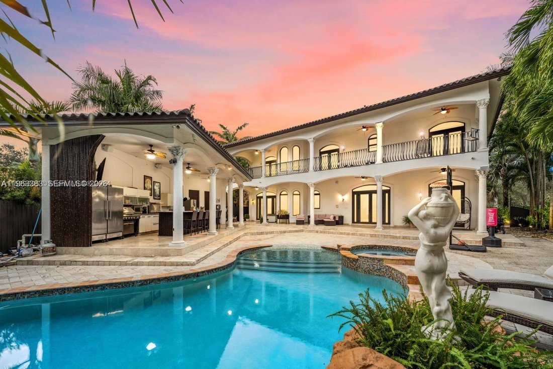 House in Hialeah, Florida, United States 2 - 17148815