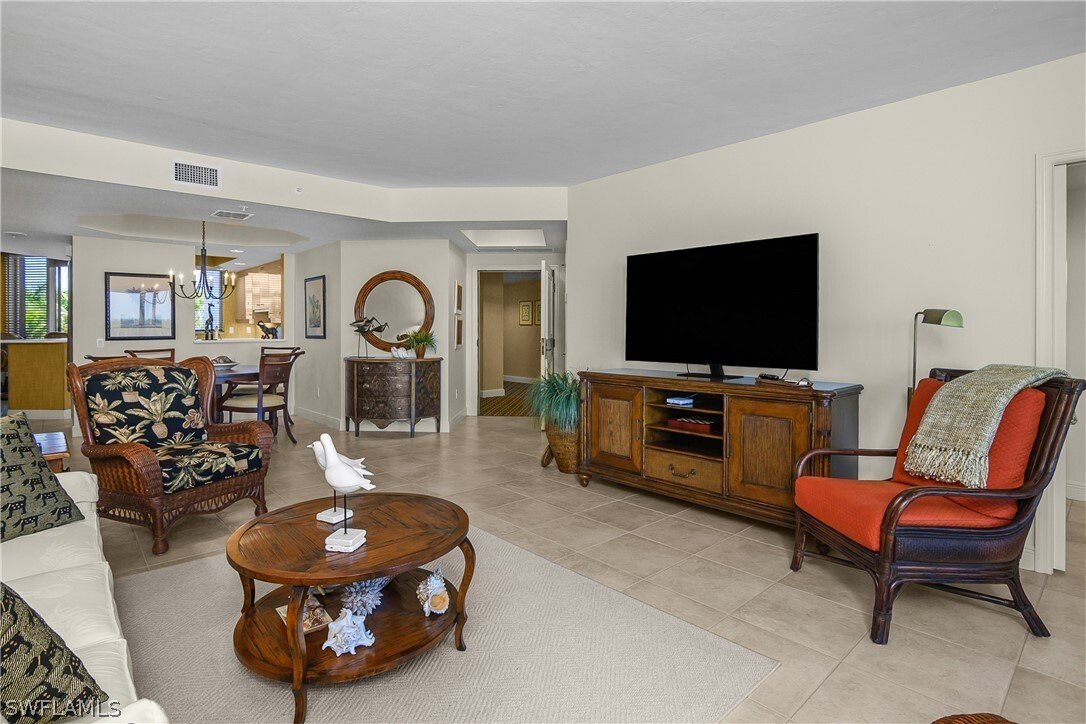 Condo in Naples, Florida, United States 4 - 17127032