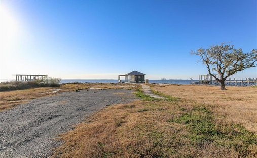 Land in Cameron, Louisiana, United States 1