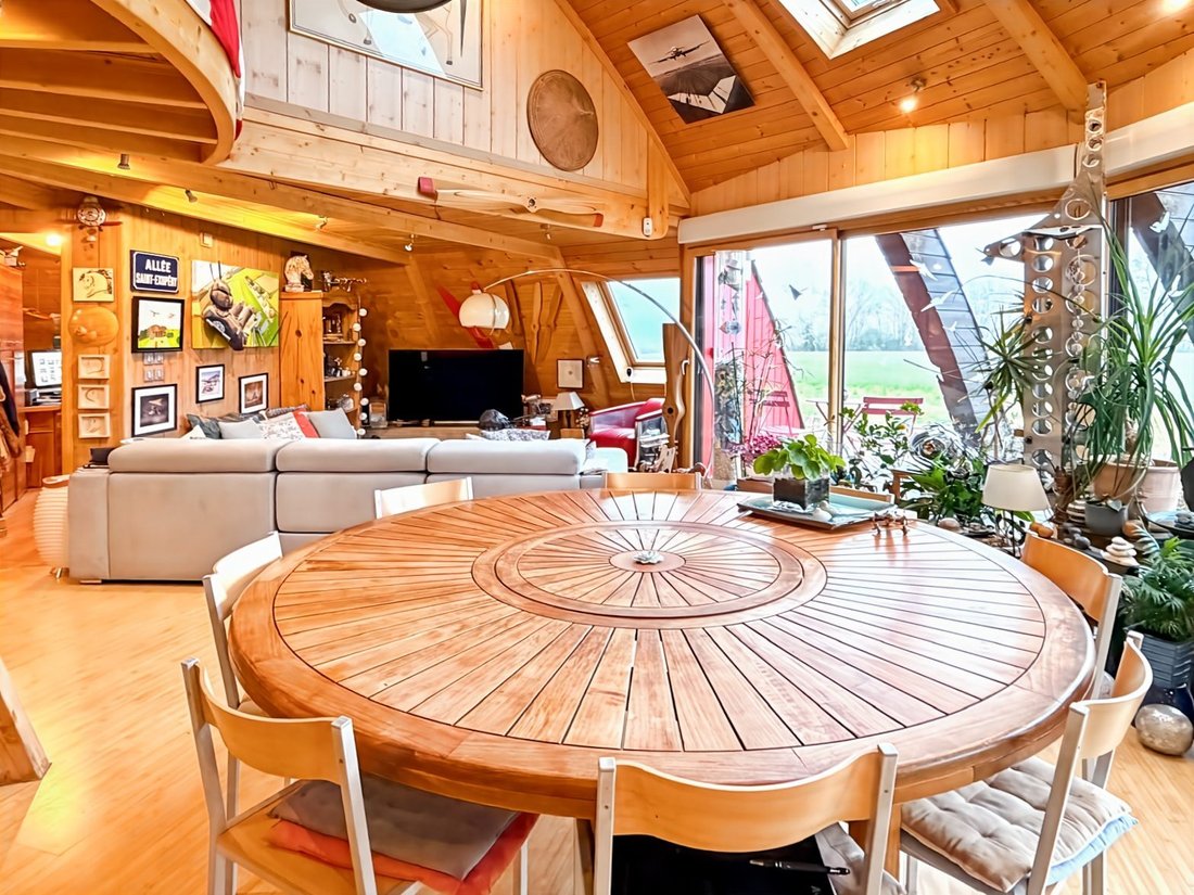 House in Haute Ville-Basse Ville, Chartres, France 2 - 17149640