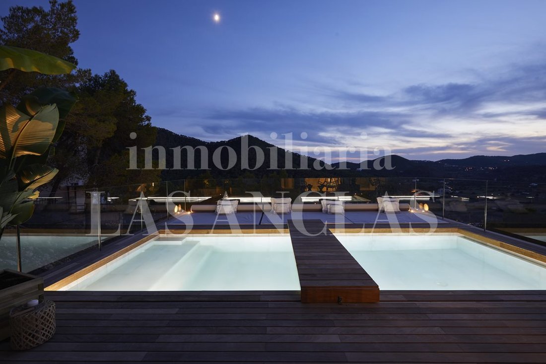 Villa in Santa Eularia des Riu, Balearic Islands, Spain 4 - 17149237
