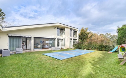 House in Padim da Graca, Braga, Portugal 1