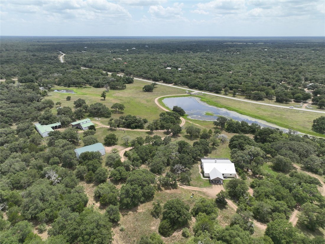 House in Weimar, Texas, United States 1 - 17149112
