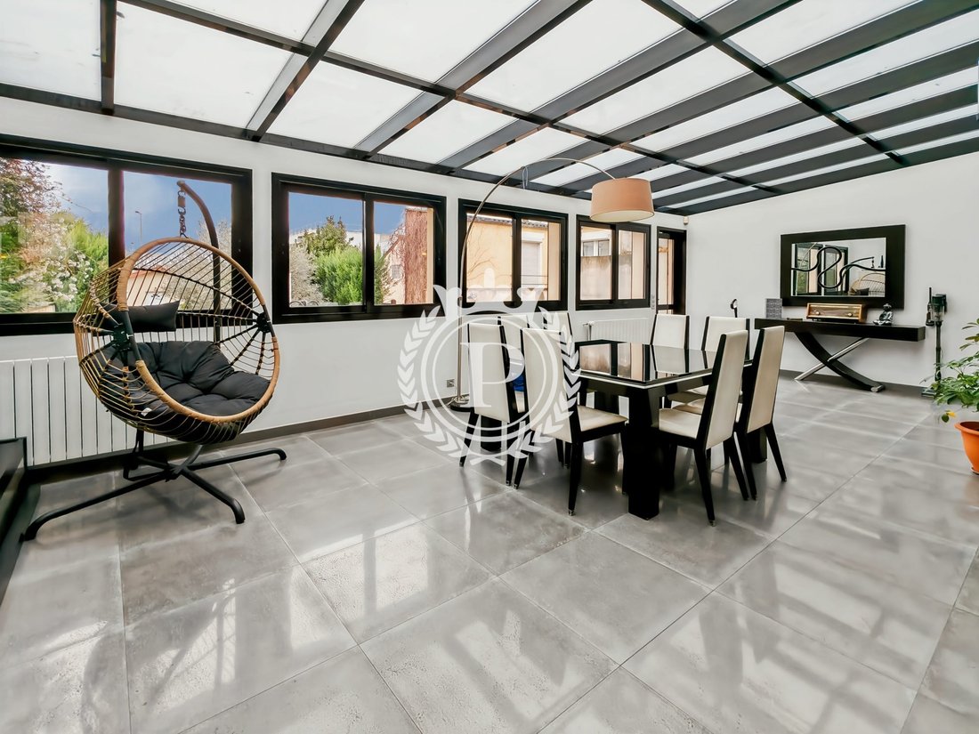 House in Arrondissement of Bobigny, Ile-de-France, France 1 - 17149706