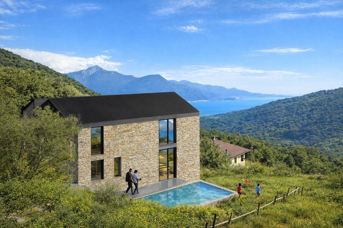 Villa in Gravedona ed Uniti, Lombardy, Italy 2 - 17151802