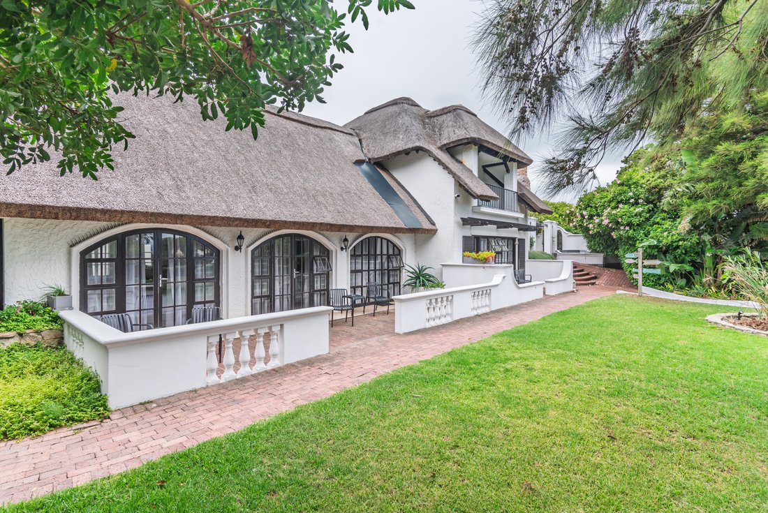 Villa in Overstrand Local Municipality, Western Cape, South Africa 3 - 17151927