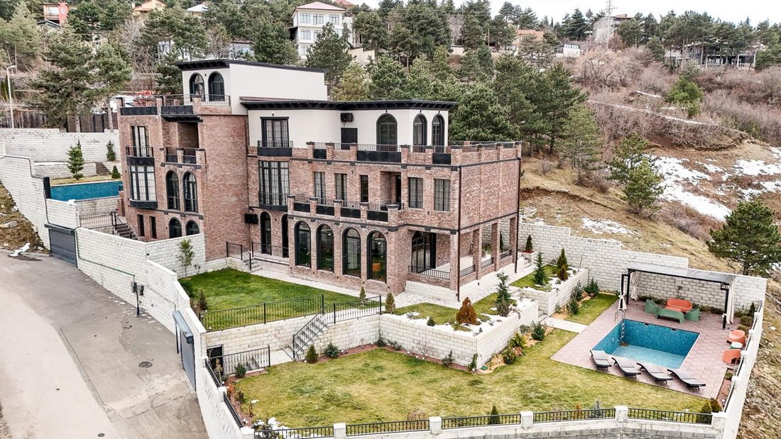 Villa in Tbilisi, Tbilisi, Georgia 1 - 17151731