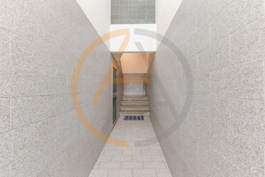 Apartment in Cedofeita, Santo Ildefonso, Se, Miragaia, Sao Nicolau e Vitoria, Porto District, Portugal 3 - 17151188
