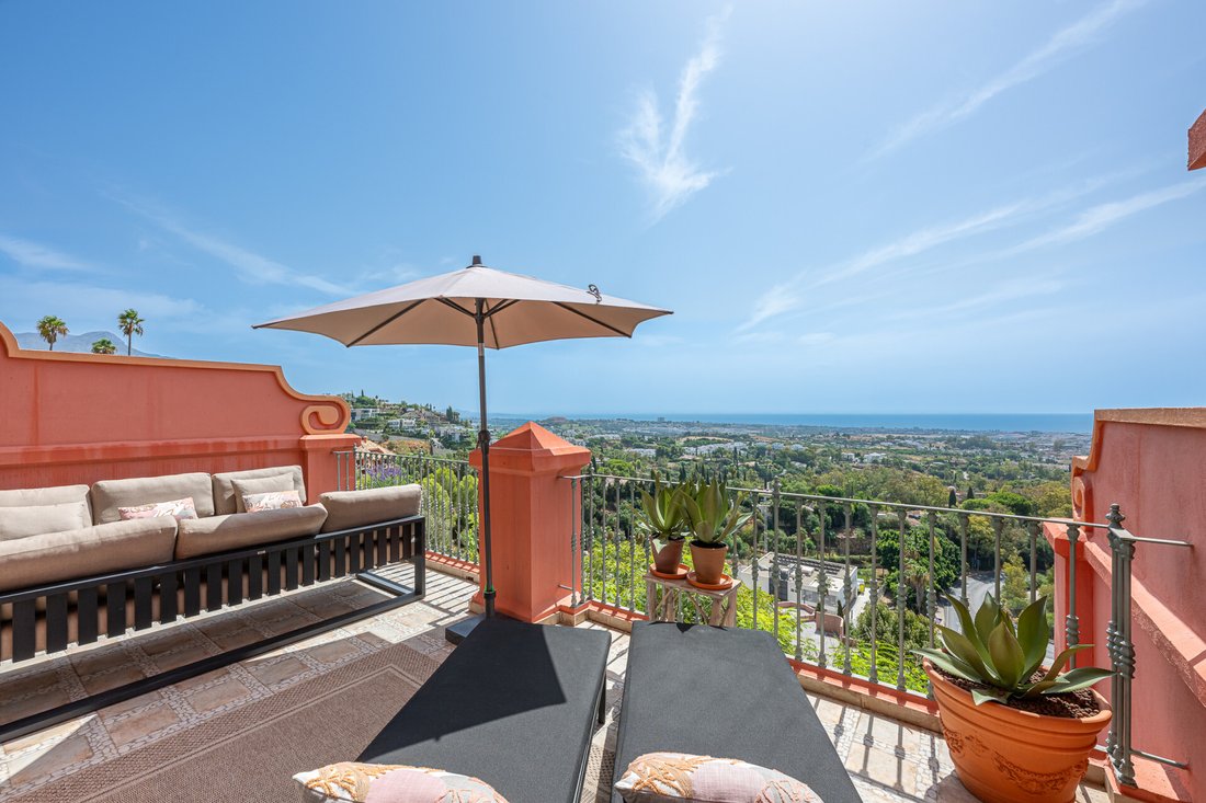 Apartment in La Quinta, Benahavis, Andalusia 1 - 17151935