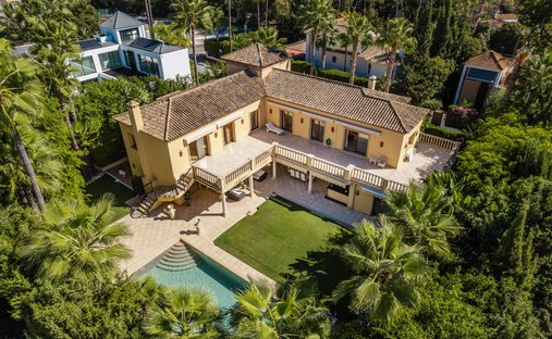 Villa in Nueva Andalucía, Marbella, Spanien 1