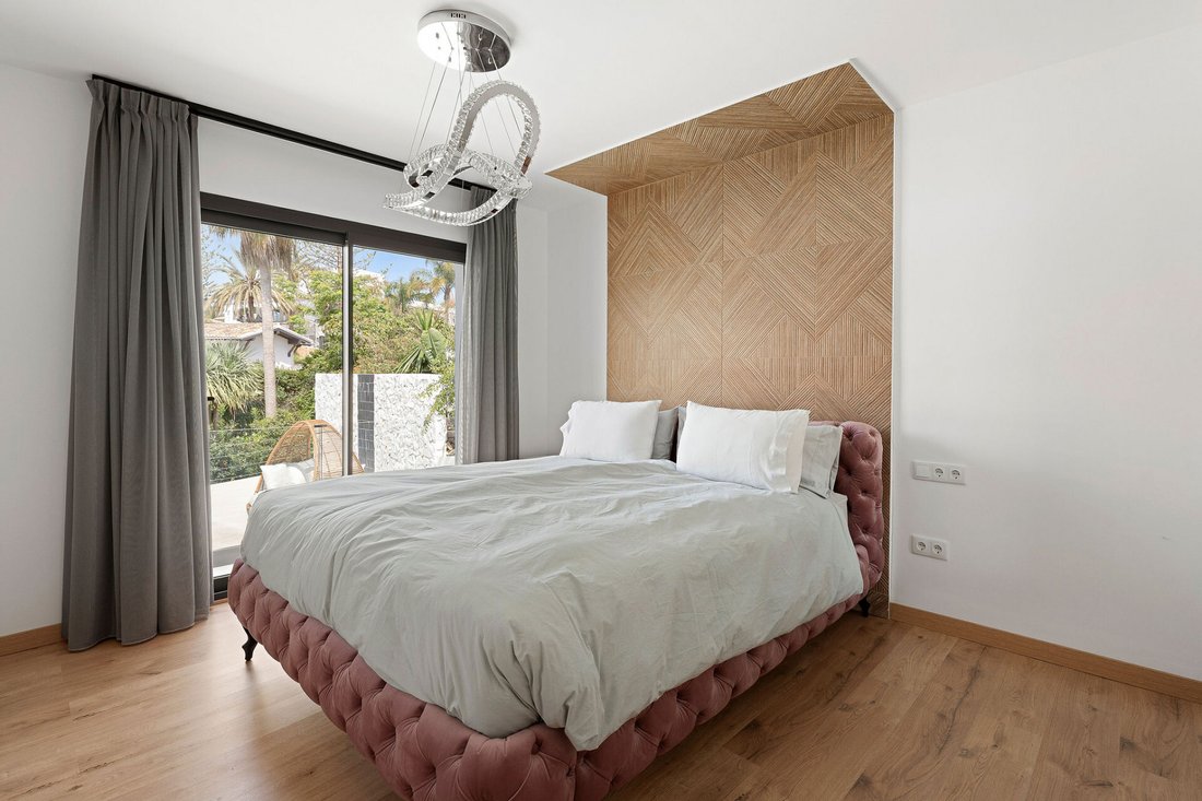 Villa in Elviria-Cabopino, Marbella, Spain 5 - 17151646