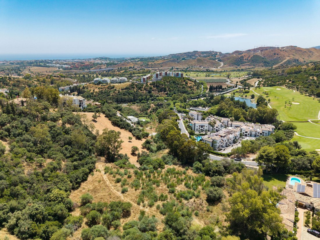 Land in Benahavis, Andalusia, Spain 3 - 17151447