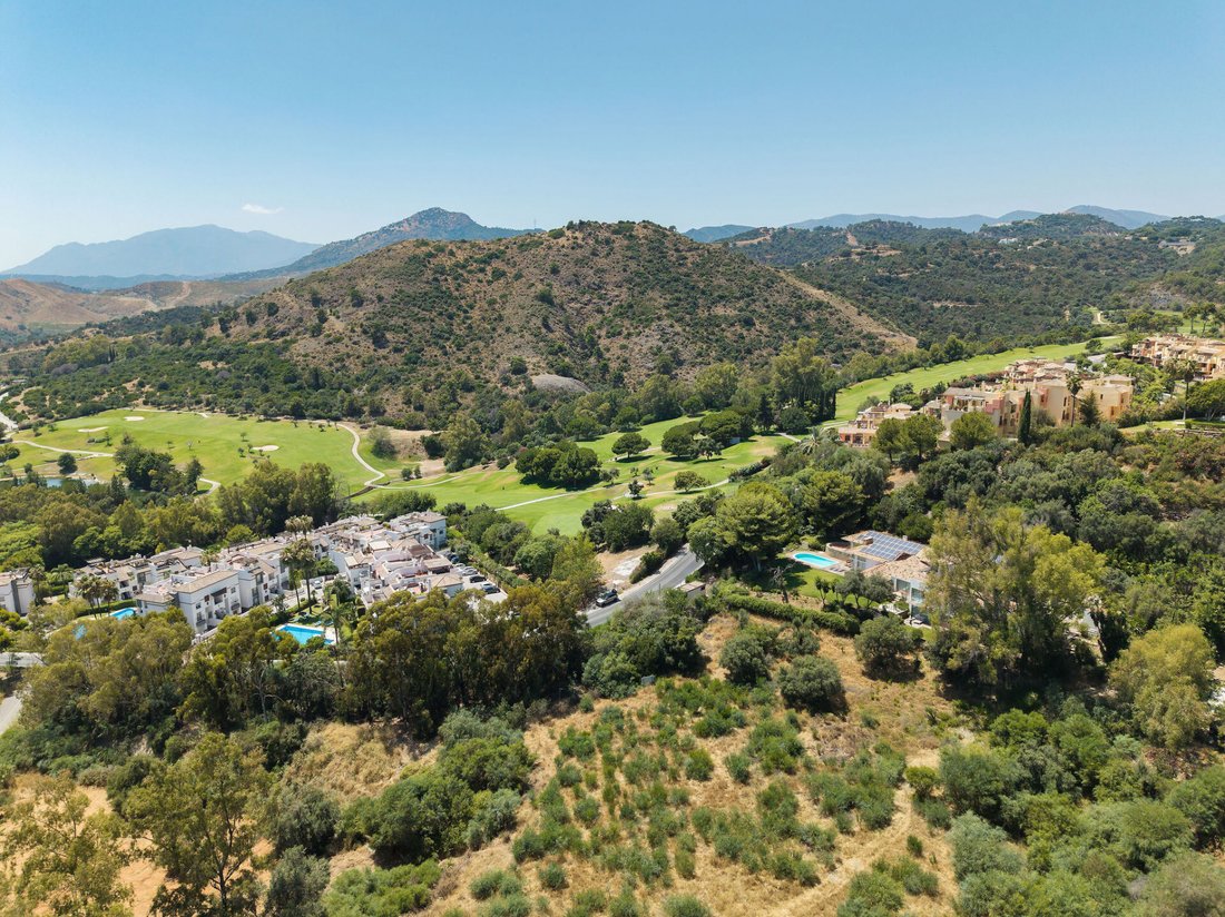 Land in Benahavis, Andalusia, Spain 2 - 17151447