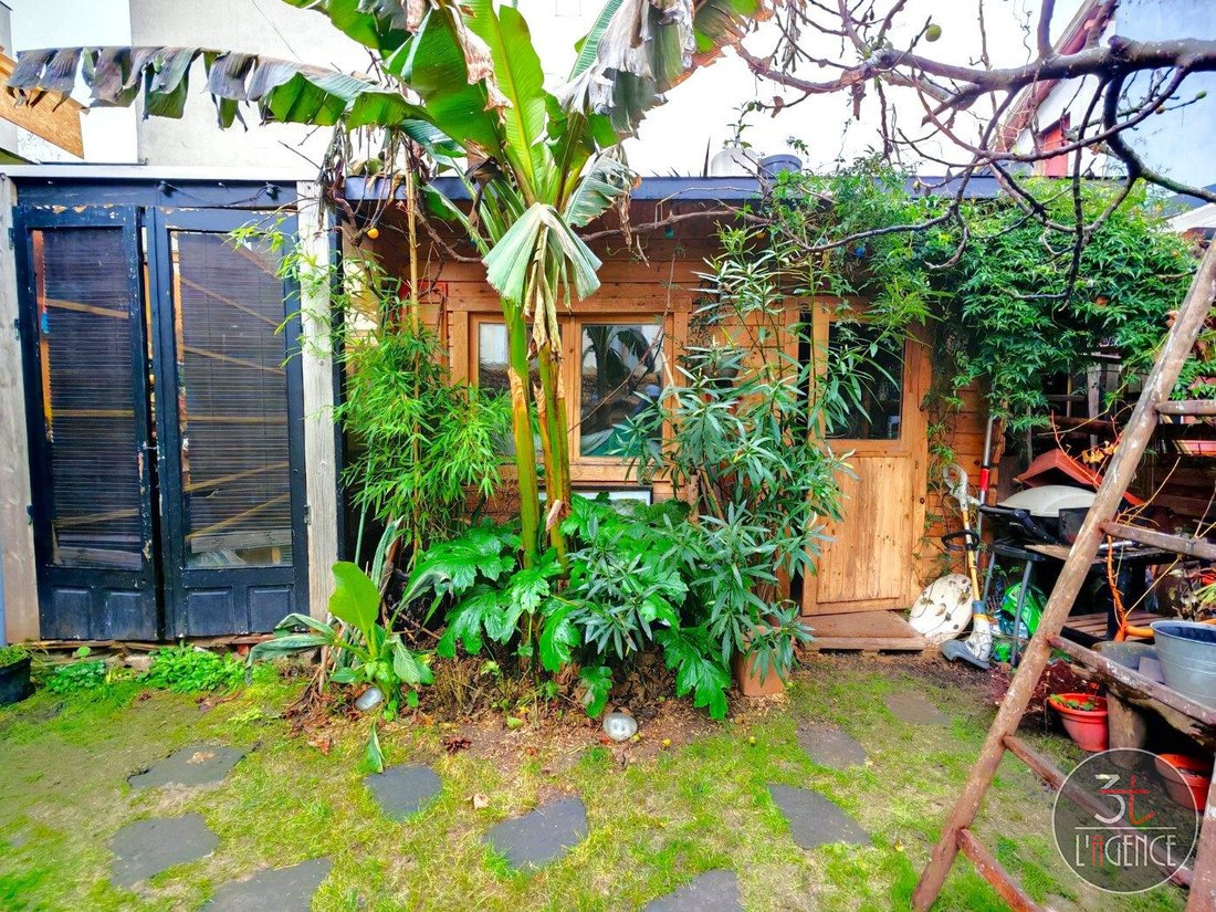 House in Arrondissement of Bobigny, Ile-de-France, France 3 - 17151037