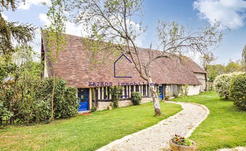 Farm Ranch in Livarot, Livarot-Pays-d'Auge, France 1