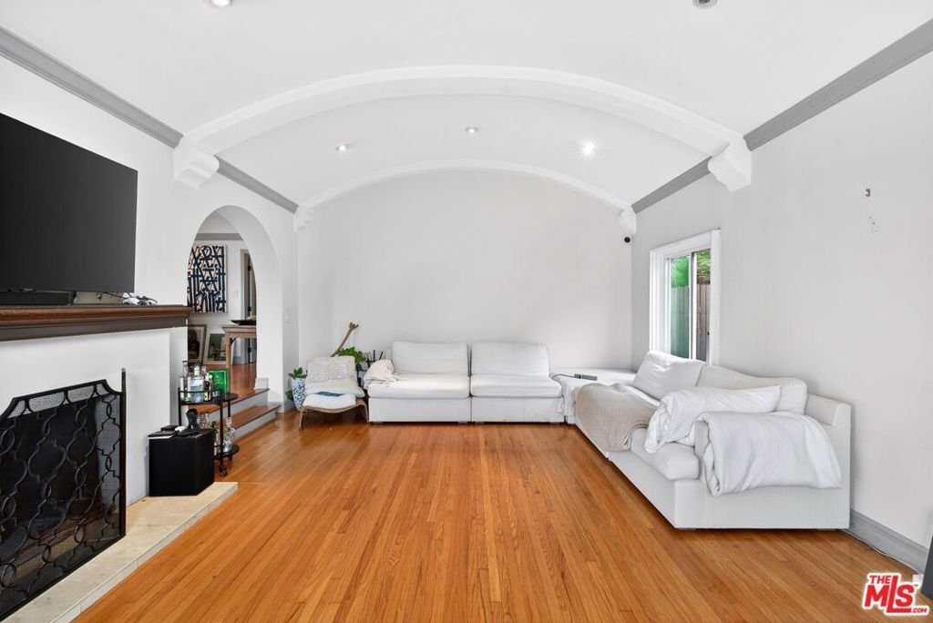 House in Los Angeles, California, United States 4 - 17151576