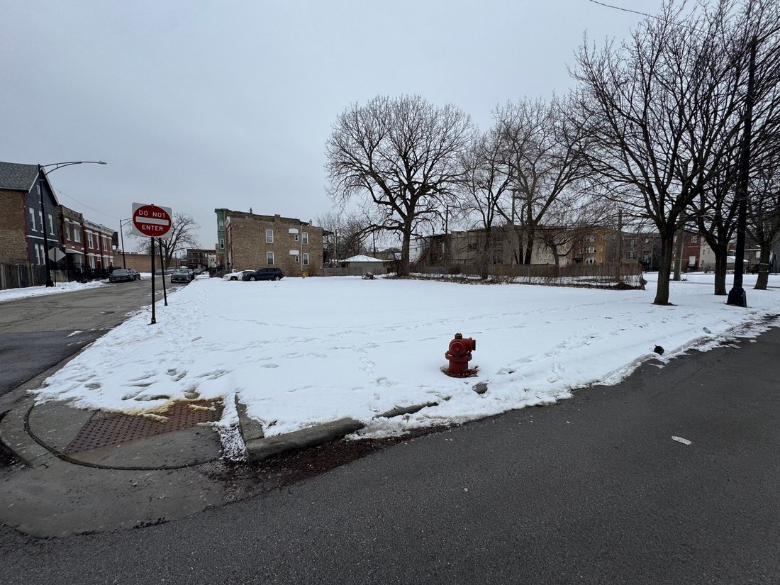 Land in Chicago, Illinois, United States 1 - 17151237