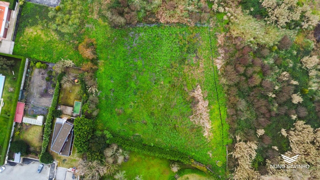 Land in Mafamude e Vilar do Paraiso, Porto District, Portugal 1 - 17151783