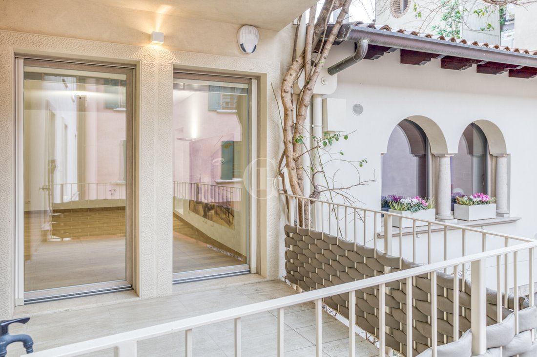 Apartment in Historic Center, Desenzano del Garda, Lombardy 2 - 17151778