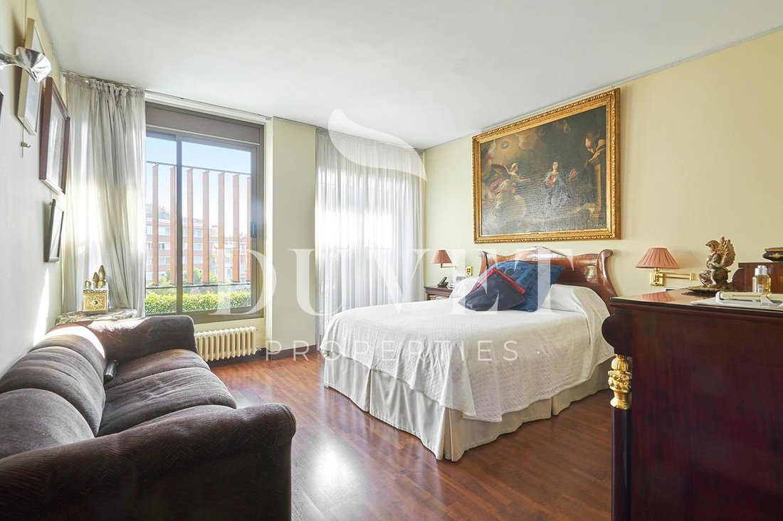 Apartment in Sarrià-Sant Gervasi, Barcelona, Spain 4 - 17151595