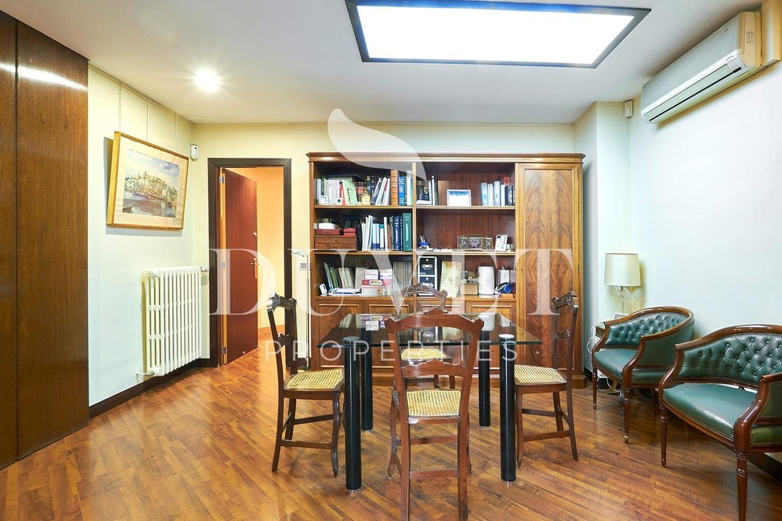 Apartment in Sarrià-Sant Gervasi, Barcelona, Spain 2 - 17151595