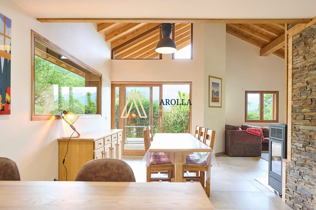 Chalet in Bourg-Saint-Maurice, Auvergne-Rhône-Alpes, France 3 - 17150991