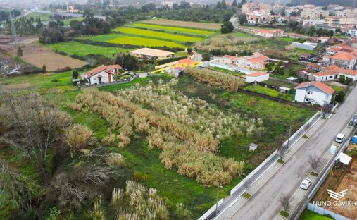Land in Mafamude e Vilar do Paraiso, Porto District, Portugal 1