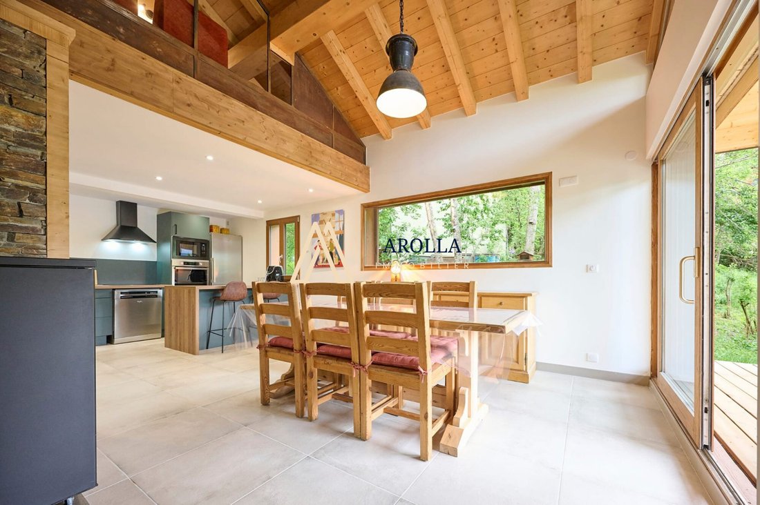 Chalet in Bourg-Saint-Maurice, Auvergne-Rhône-Alpes, France 2 - 17150991