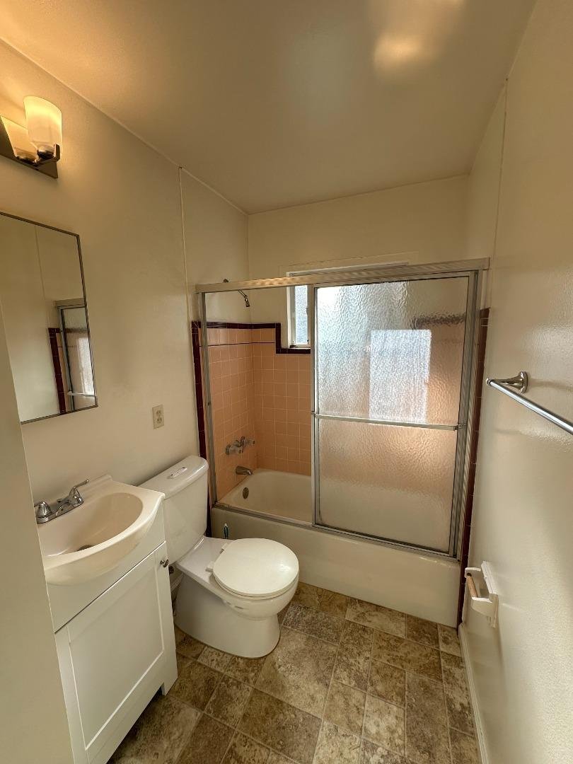 Mountain View, California, United States 5 - 17151467
