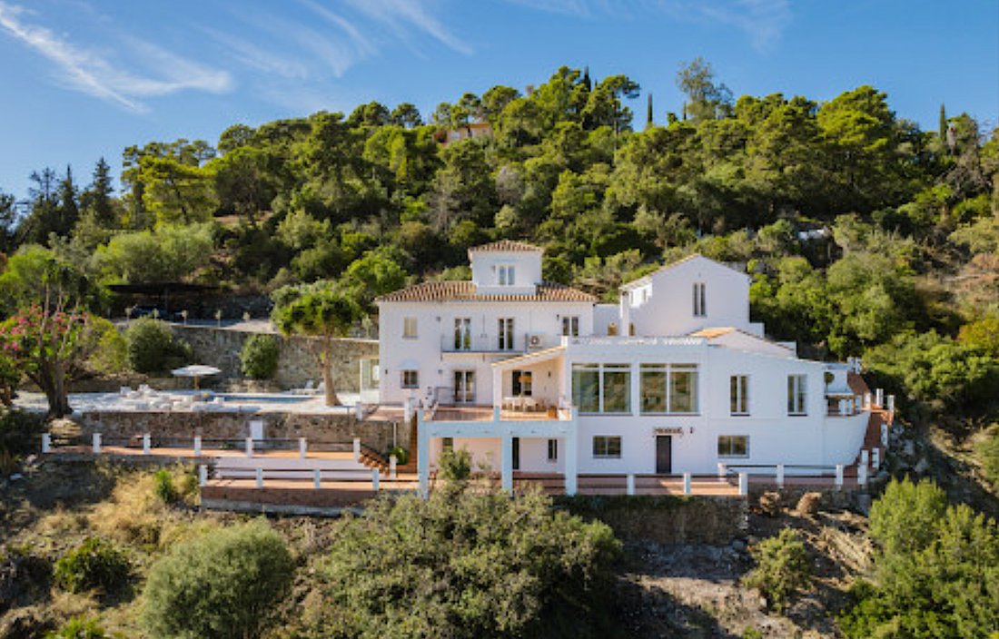 Villa in El Madroñal, Benahavis, Spain 1 - 17151541