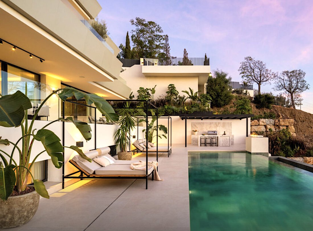 Villa in Elviria-Cabopino, Marbella, Spain 4 - 17151521