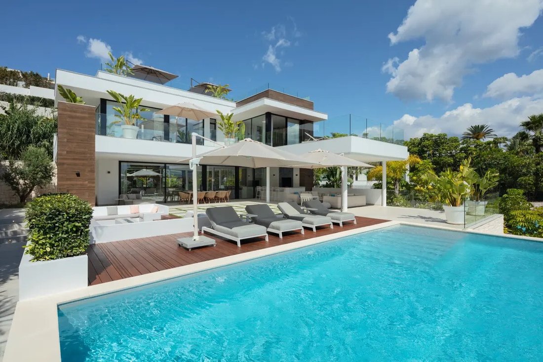Villa in Nueva Andalucia, Marbella, Spain 1 - 17151632