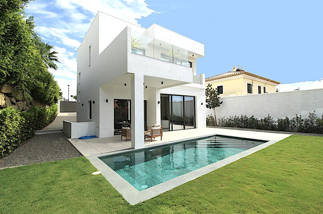 Villa in Estepona, Andalusia, Spain 2 - 17151620