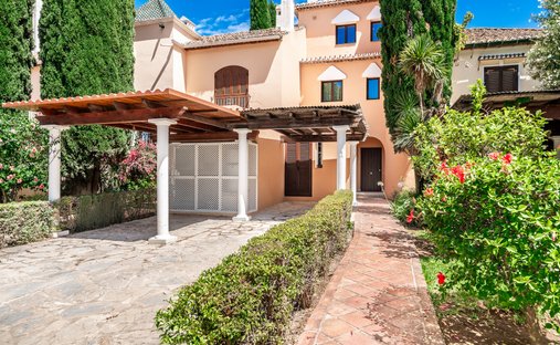 Townhouse in Marbella, Andalusia, Spain 1