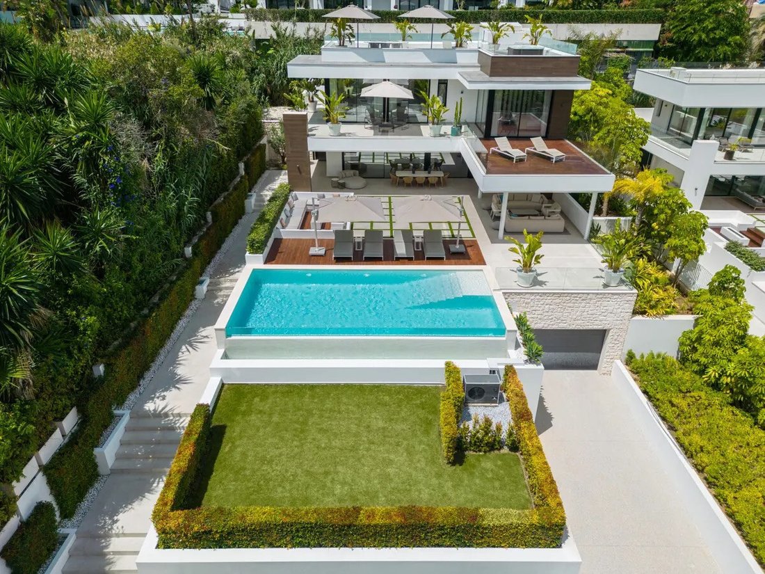 Villa in Nueva Andalucia, Marbella, Spain 2 - 17151632