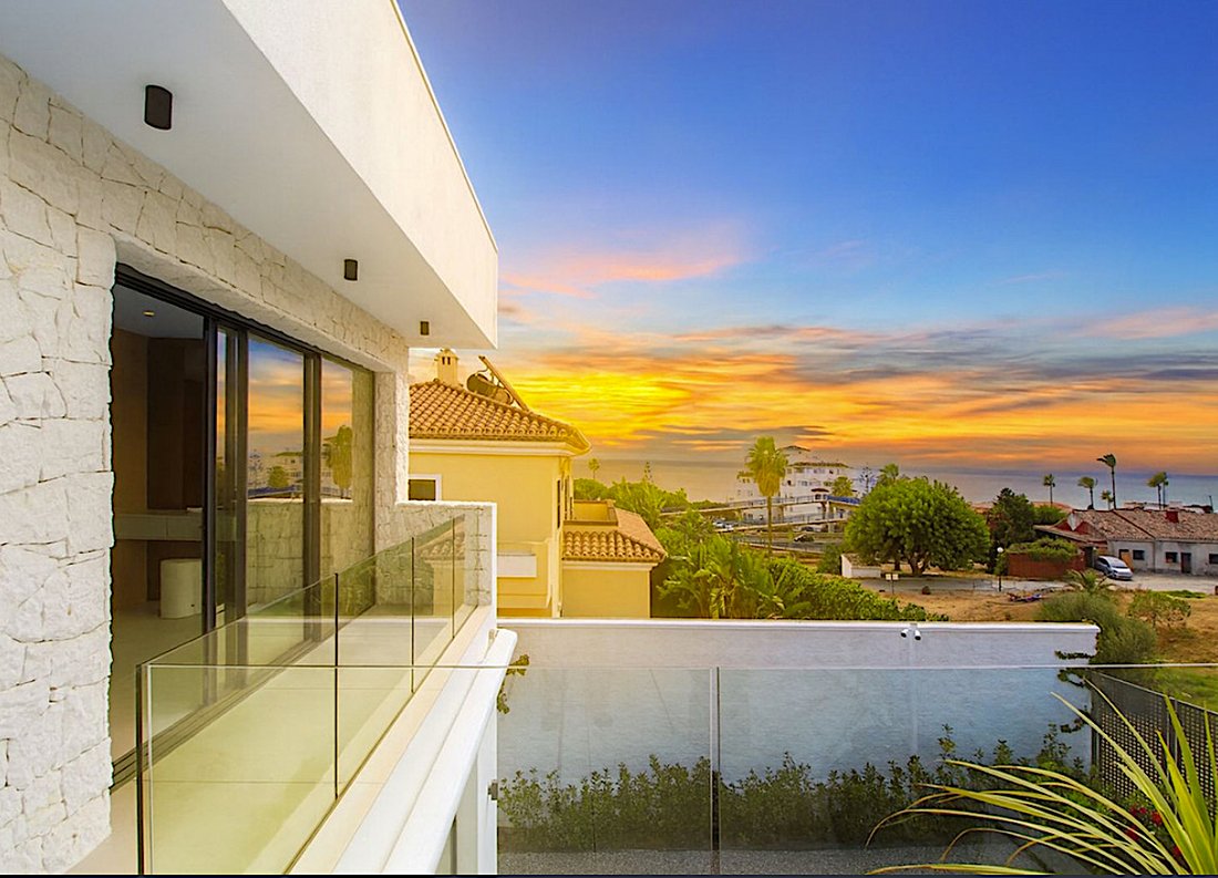 Villa in Estepona, Andalusia, Spain 3 - 17151620