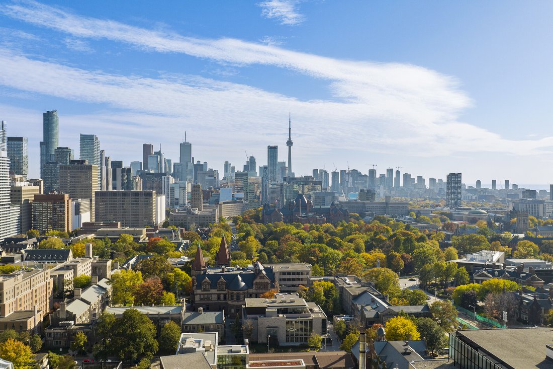 Condo in Toronto, Ontario, Canada 3 - 17151793