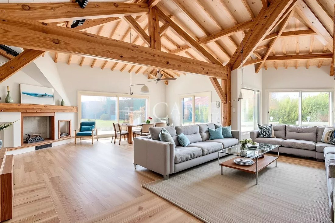 Villa in Genas, Auvergne-Rhône-Alpes, France 1 - 15074370