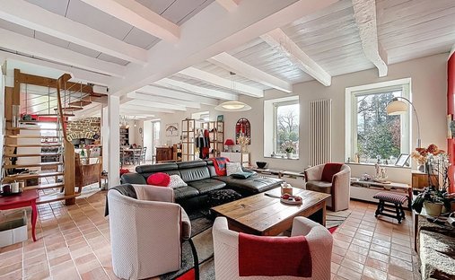 House in Bourg, Guidel, France 1