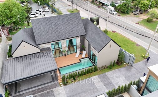 Villa in Pong, Chon Buri, Thailand 1