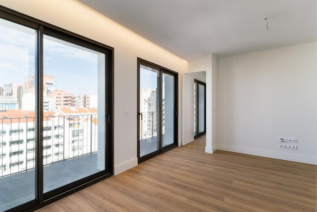 Apartment in Avenidas Novas, Lisbon, Portugal 3 - 17152794