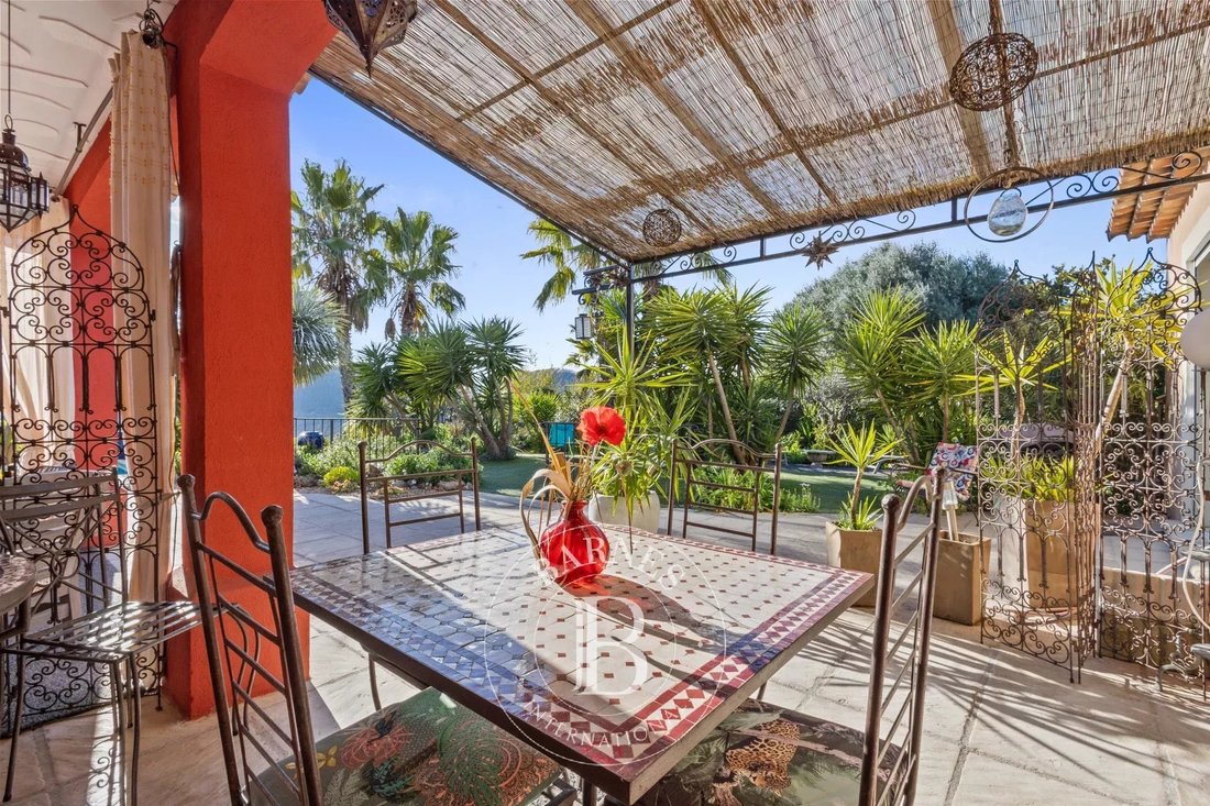 House in Bagnols-en-Forêt, Provence-Alpes-Côte d'Azur, France 5 - 17152445