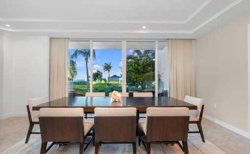 Condo in Grace Bay, Caicos Islands, Turks and Caicos Islands 1
