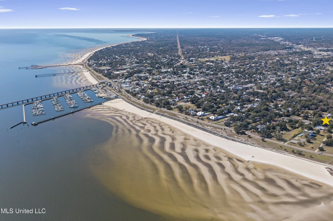 House in Bay St. Louis, Mississippi, United States 5 - 17152277