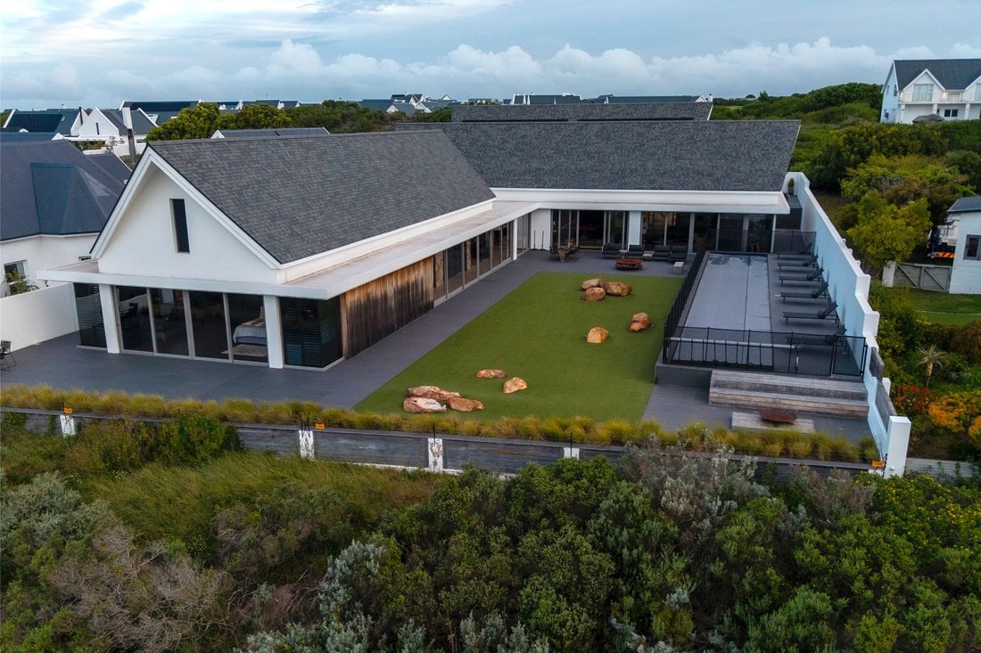 House in Saint Francis Links, Eastern Cape, South Africa 2 - 17006438
