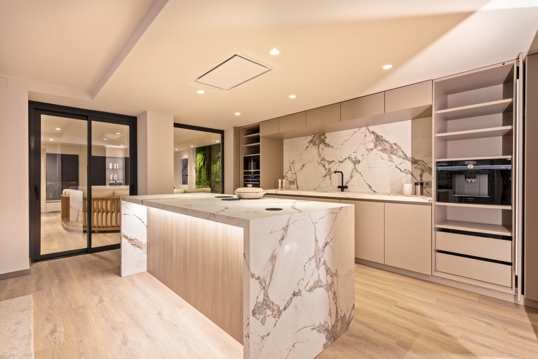 Apartment in Puerto Banus, Marbella, Spain 2 - 17152518