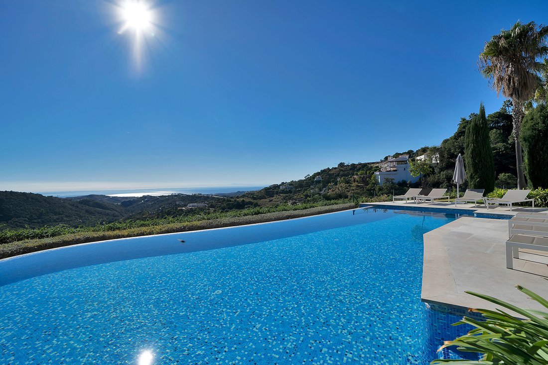Villa in Benahavis, Andalusia, Spain 3 - 17152472
