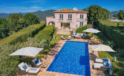 Villa in Ville-Les Saquedes-Le Bouillonnet, Sainte-Maxime, France 1