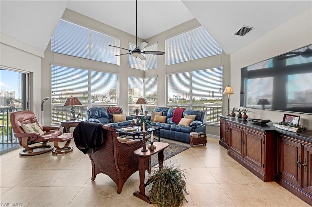 Condo in Marco Island, Florida, United States 4 - 17152565