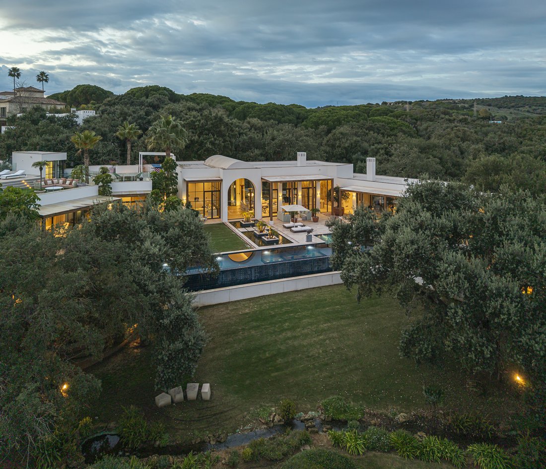 Villa in Sotogrande, San Roque, Andalusia 3 - 17152536